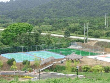 Vendo Hermoso Terreno de 305 m² en Playa Escondida / Manabi