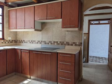 Hermosa casa 3 dormitorios, Conjunto Privado, Tumbaco