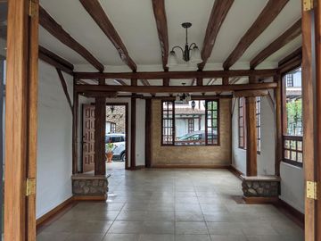 Hermosa casa 3 dormitorios, Conjunto Privado, Tumbaco