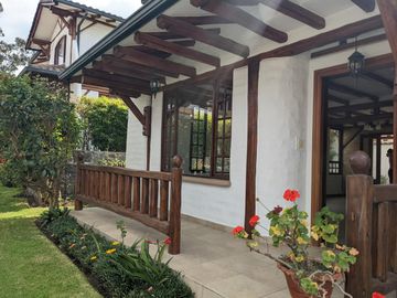 Hermosa casa 3 dormitorios, Conjunto Privado, Tumbaco