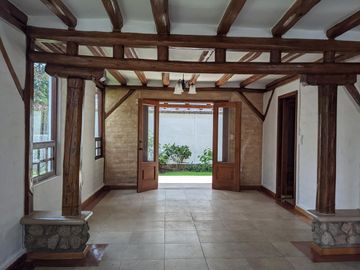 Hermosa casa 3 dormitorios, Conjunto Privado, Tumbaco