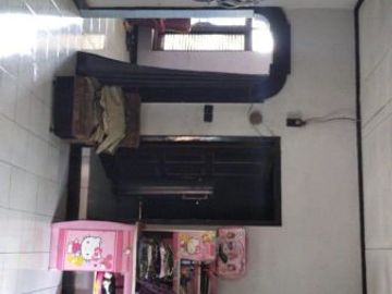 Rumah pinggir jalan butuh uang cikalong wetan | YENNITRIMURTI