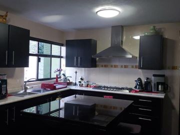 Casa En Venta , Lomas 4