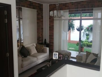casa en venta en c.c lagos del cacique. Cod V2047