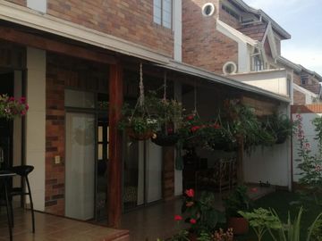 casa en venta en c.c lagos del cacique. Cod V2047
