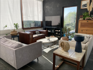 Moderna casa en venta de 4 dorm. en La Reserva de Chicureo