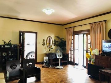 Bungalow 349 sqm Corner Lot and House FOR Sale in Angeles City near Clark