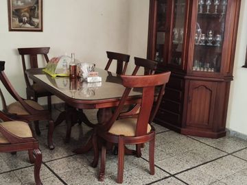 casa en venta en laureles. Cod V214524