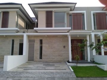Rumah Minimalis di CITRALAND GREENLAKE Surabaya Barat