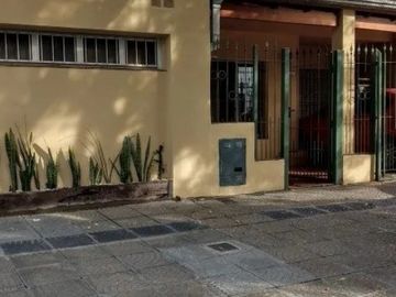 VENTA CASA PILAR CENTRO 5 AMBIENTES -ACEPTA PERMUTA - APTO CREDITO