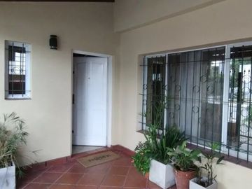 VENTA CASA PILAR CENTRO 5 AMBIENTES -ACEPTA PERMUTA - APTO CREDITO