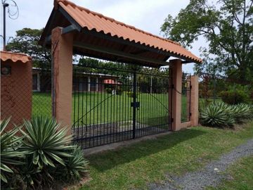 VENDO CASA EN CHAME CORONADO 5R