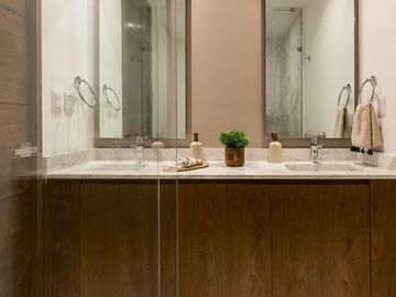 Condominio con bosque privado de 42,000 m2, concierge, gimnasio, spa, alberca se