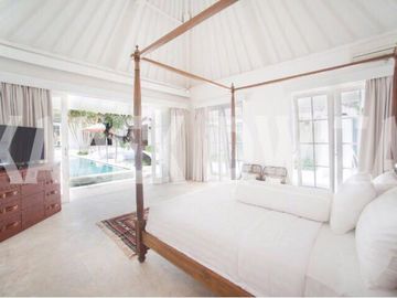 Luxury tropical villa umalas dkt seminyak canggu