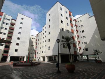 apartamento en venta en avenida 30 de agosto. Cod V21301