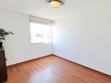 Venta Departamento Triplex Unidad Vecinal Mirones-Lima