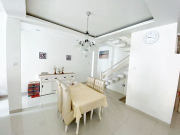 Rumah Minimalis Cantik Full Furnished siap huni di Pondok Gede Bekasi