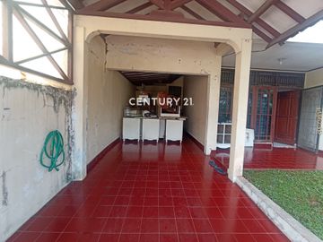 Rumah Murah Tanah Luas Dan Asri Dalam Komplek Dekat Stasiun