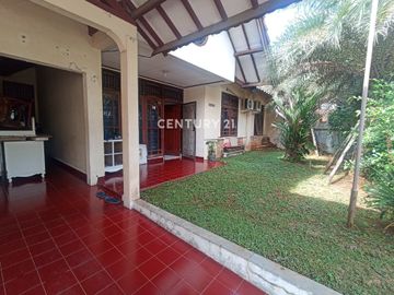 Rumah Murah Tanah Luas Dan Asri Dalam Komplek Dekat Stasiun