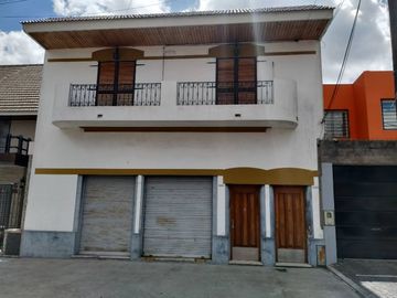 Departamento Tipo Casa en venta en Lanus Oeste