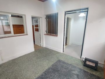 Departamento Tipo Casa en venta en Lanus Oeste