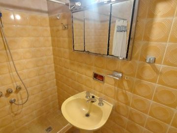 Departamento Tipo Casa en venta en Lanus Oeste