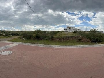 Terreno en VENTA a credito directo en Vista Cañadas residencial