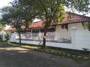 Disewakan Rumah Hook Jemursari Timur Jalan Utama Row 4 Mobil
