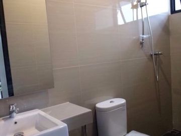 Hunian Jatiasih type Jade 90/104 + basement 26m2