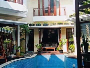 Rumah Luxury Dijual Graha Taman  Bintaro Jaya Sektor 9