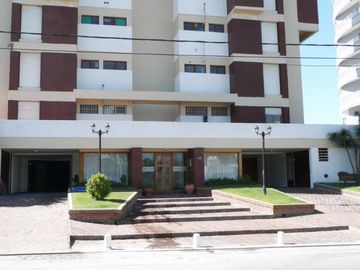 HERMOSO DEPARTAMENTO FRENTE AL MAR ZONA CÉNTRICA VILLA GESELL