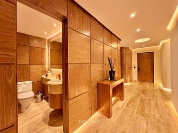 Remodelado de lujo. en venta de 4 dorm. en Lo Barnechea