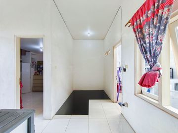 Rumah Siap Huni 12 Menit ke The Park Mall Sawangan Dibantu KPR J-53563