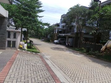 Rumah Bagus Siap Huni di Kebayoran Garden | SC 0057 - RS