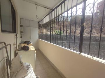 VENTA DEPARTAMENTO URDESA CON PARQUEO