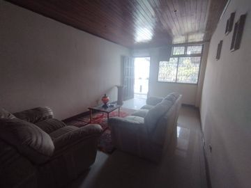 VENTA DEPARTAMENTO URDESA CON PARQUEO