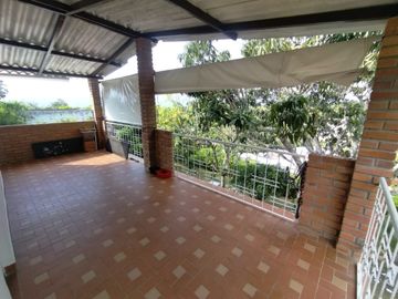 VENTA CASA-FINCA, EN ACAPULCO RUITOQUE BAJO, SANTANDER. Cod V5825