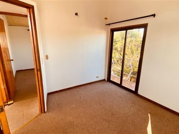 Casa en venta de 5 dorm. en Los Andes