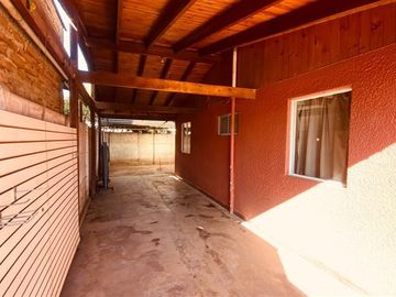 Casa en venta de 5 dorm. en Los Andes