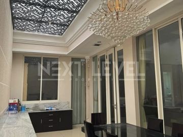 Dijual Rumah Mewah Pakuwon Indah Surabaya