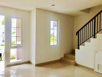 BAGUS! RUMAH SAVIA BSD CLUSTER TEVANA JUAL MURAH