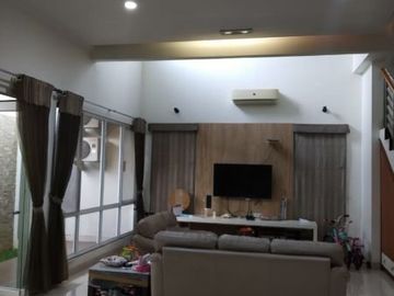 DIJUAL RUMAH FORESTA BSD RUMAH MEWAH HOOK 365m2 HADAP TIMUR SHM DIJUAL CEPAT