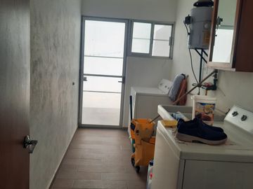 Residencial loretta 2 niveles vigilancia nueva