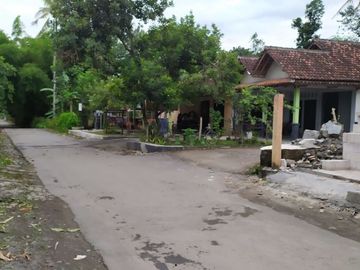 Rumah Klasik Bata Ekspose Kawasan Sunrise Property di Prambanan