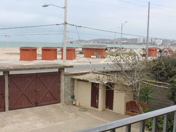 Se Vende Casa Frente al Mar en Playas