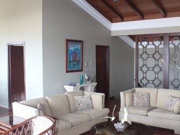Se Vende Casa Frente al Mar en Playas
