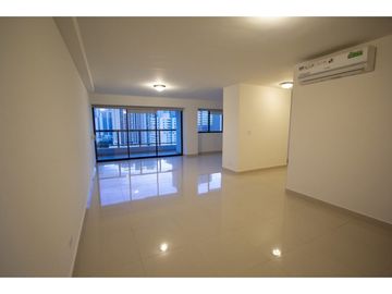 VENTA DE  APARTAMENTO EN AVENIDA BALBOA, PH BALBOA BAY