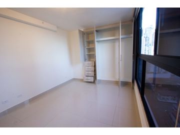 VENTA DE  APARTAMENTO EN AVENIDA BALBOA, PH BALBOA BAY