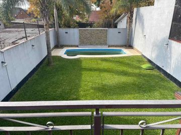 Chalet en venta en Villa Luzuriaga