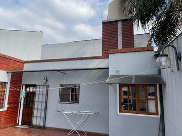 Chalet en venta en Villa Luzuriaga